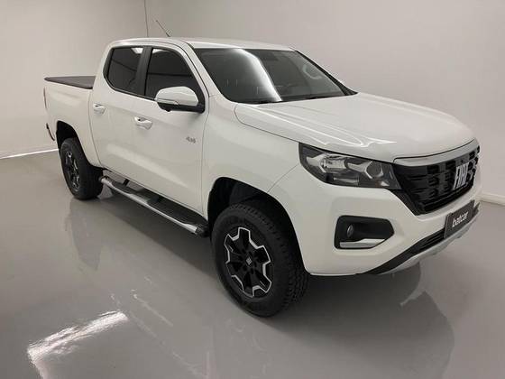 FIAT TITANO 2.2 TURBO DIESEL VOLCANO 4X4 AT6 FIAT TITANO 2.2 TURBO DIESEL VOLCANO 4X4 AT6